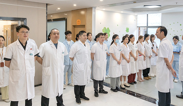 管理是護(hù)理的保障-以嚴(yán)格的規(guī)章制度培養(yǎng)一支雁群一樣的隊(duì)伍