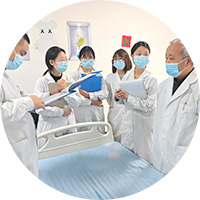 專業(yè):主任醫(yī)師每日定時(shí)查房，隨時(shí)觀察病人病情變化，了解病人心理特征，及時(shí)制定并調(diào)整診療方案以達(dá)到更好的效果。