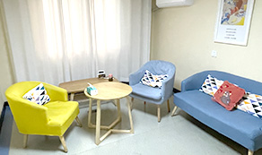 咨詢環(huán)境:交流區(qū)一角-貴陽正宇鐵路醫(yī)院